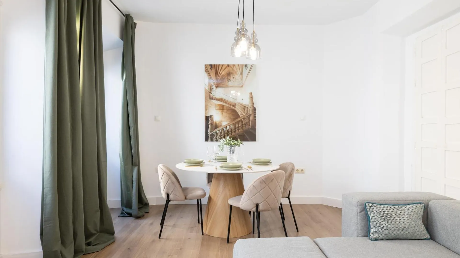 Spacious Bright Palace -1Bedroom-Terrace-Center Malaga