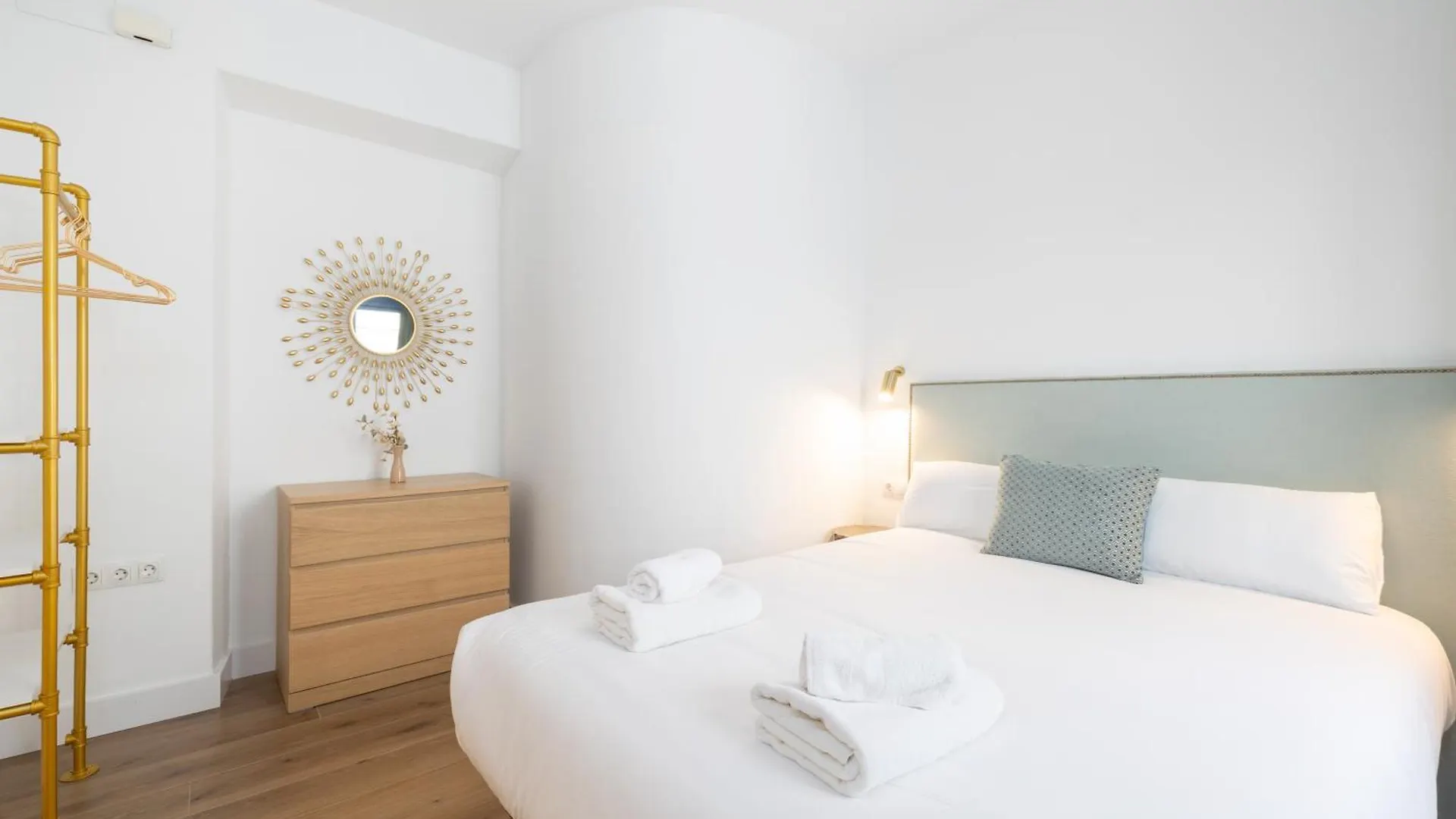 Spacious Bright Palace -1Bedroom-Terrace-Center Málaga
